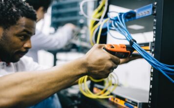 Systemy osłonowe i elektroinstalacyjne