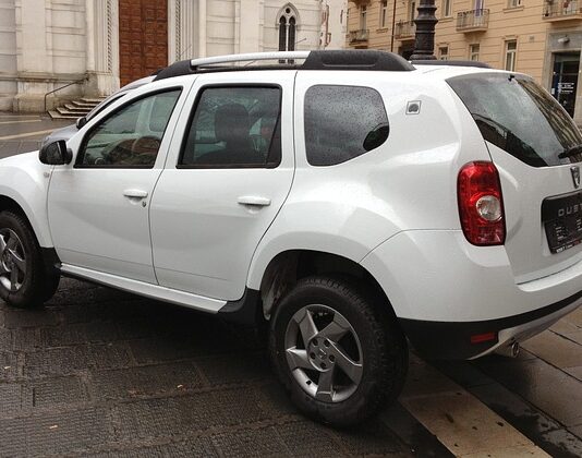Ile pali Dacia Duster na gaz?