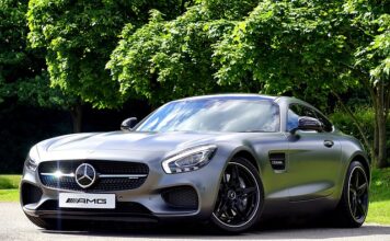 Ile kosztuje Mercedes S600?